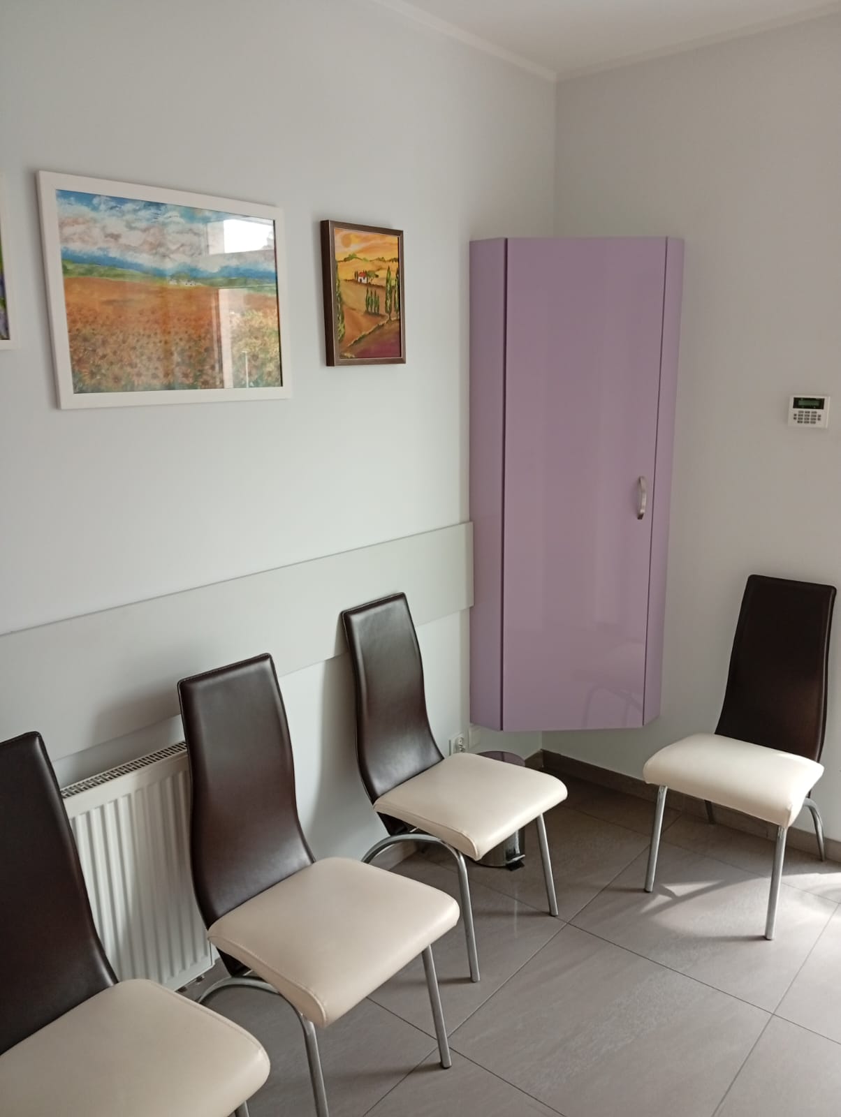 Zdjęcie wnętrza gabinetu 8