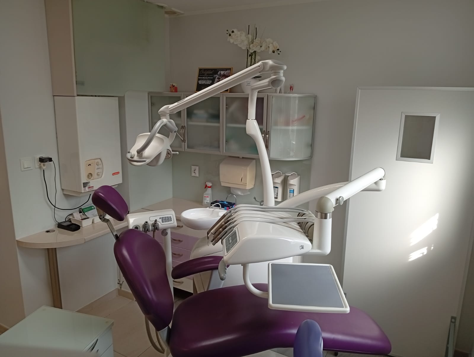 Zdjęcie wnętrza gabinetu 3