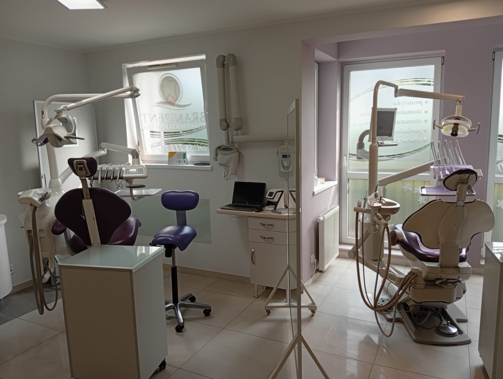 Zdjęcie wnętrza gabinetu 5